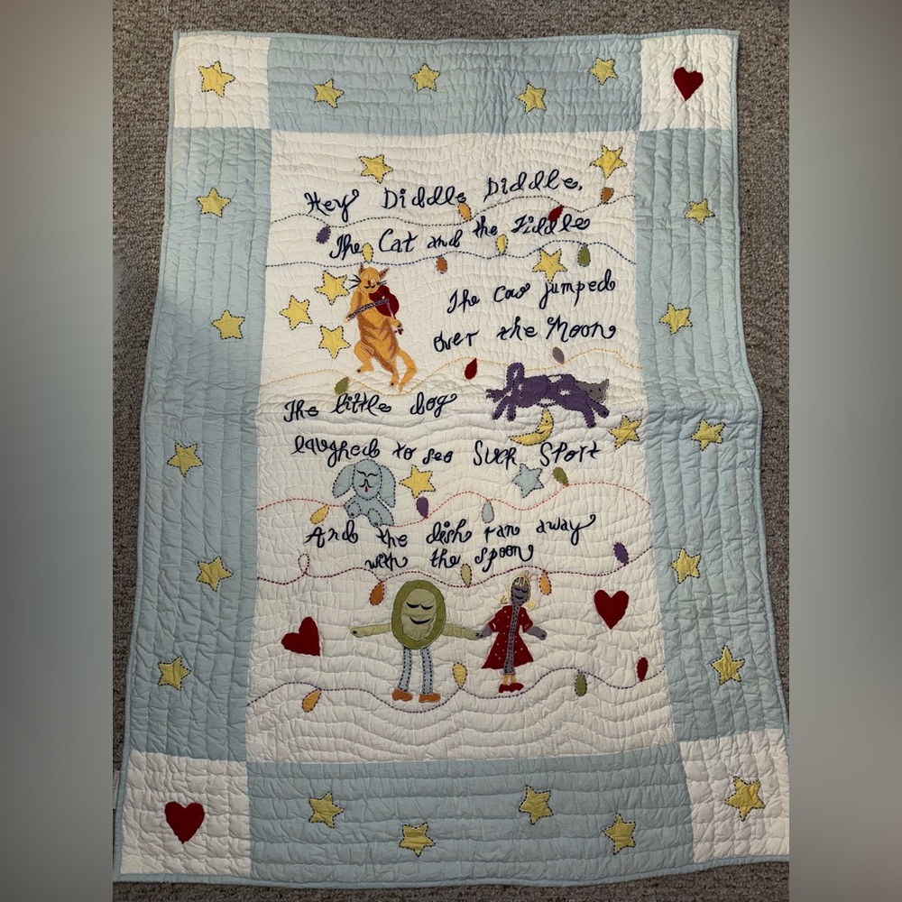 Pottery Barn Kids Hey Diddle Diddle Quilt - Blue and White